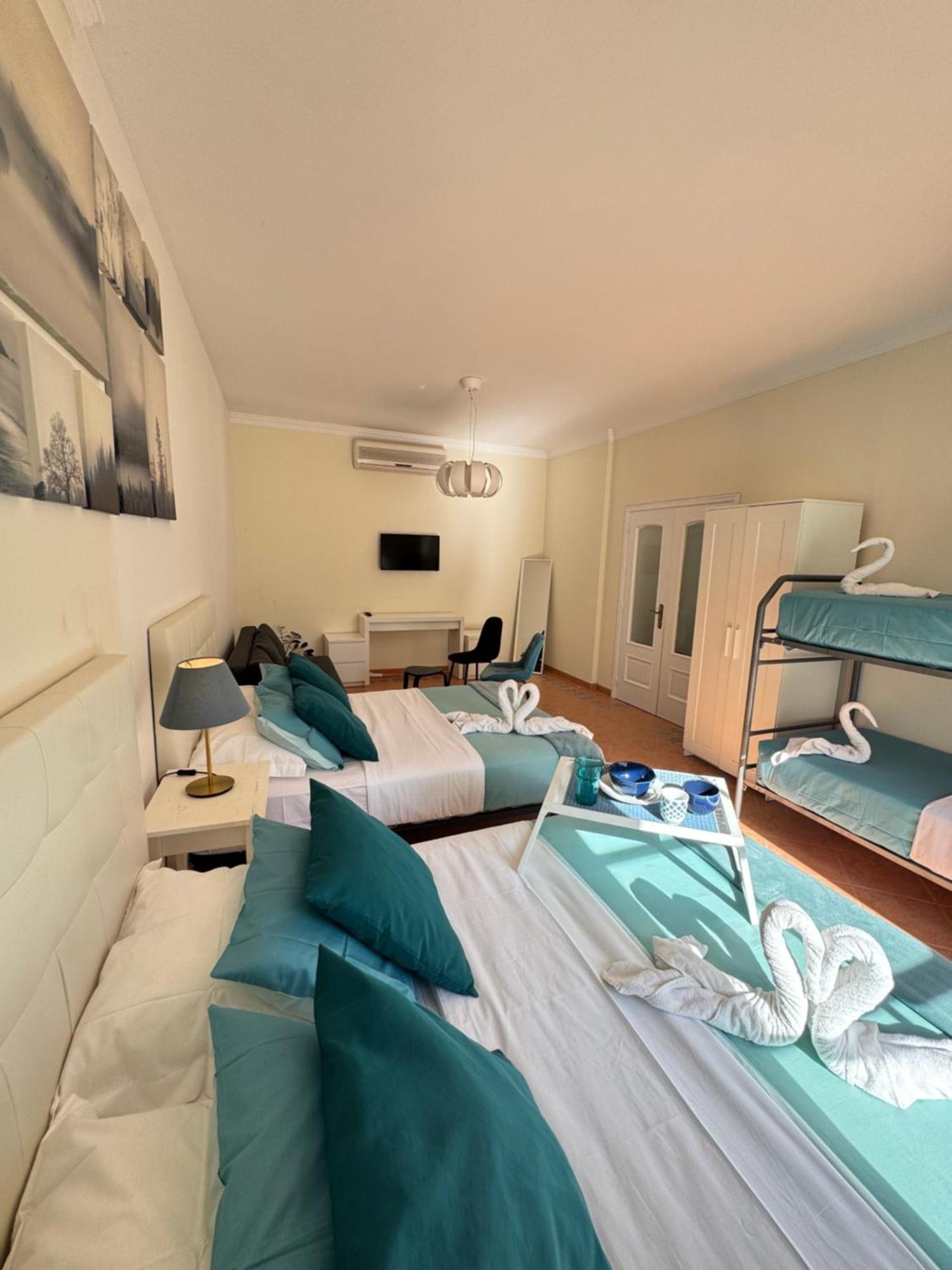 Villa Bonita Guesthouse Albufeira Old Town Luaran gambar